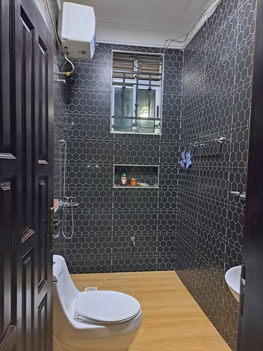 1 Bedroom Apartment in Kampala - WiFi - PowerBack - Workspace view 5