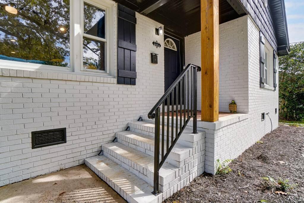 Hotel The Charlotte Chateau With Hot-tub, Mini-golf, 3bd2ba