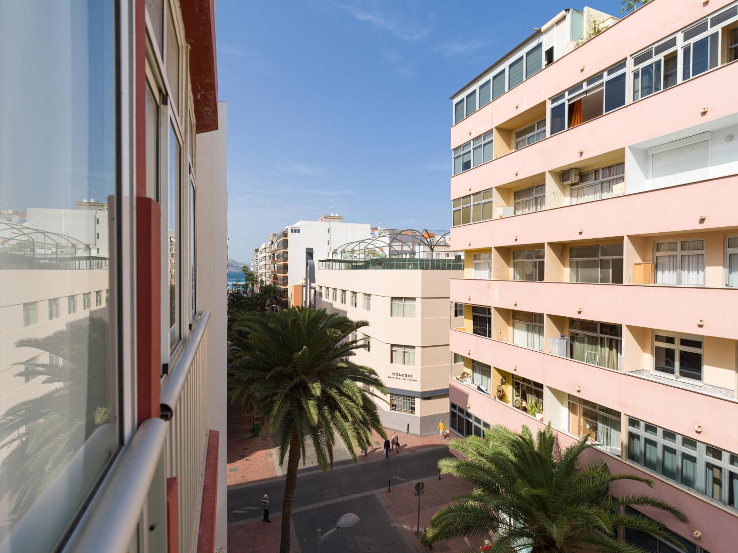 Canteras Beach Home Modern Workfriendly