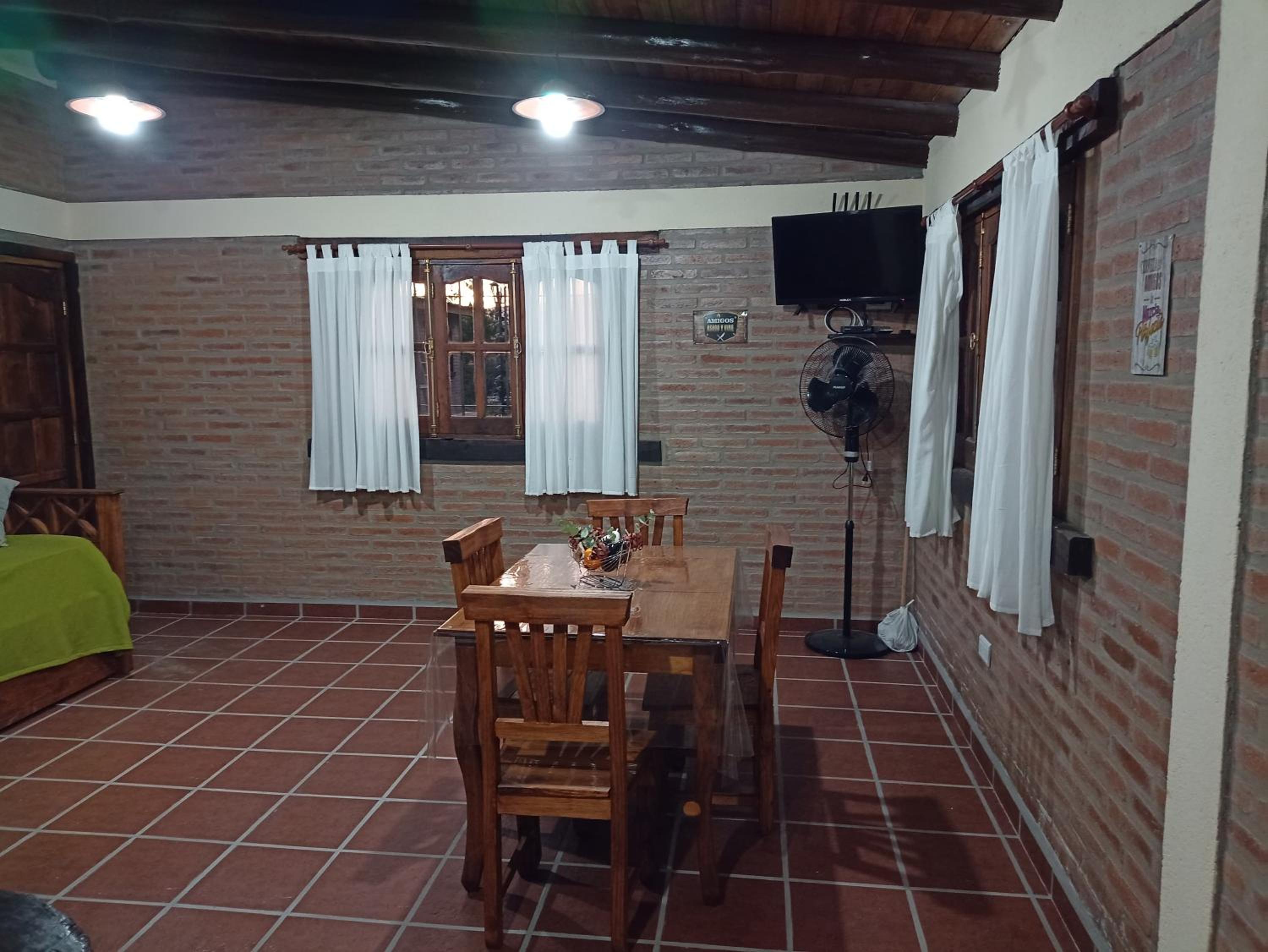 Cabañas los amigos Tala