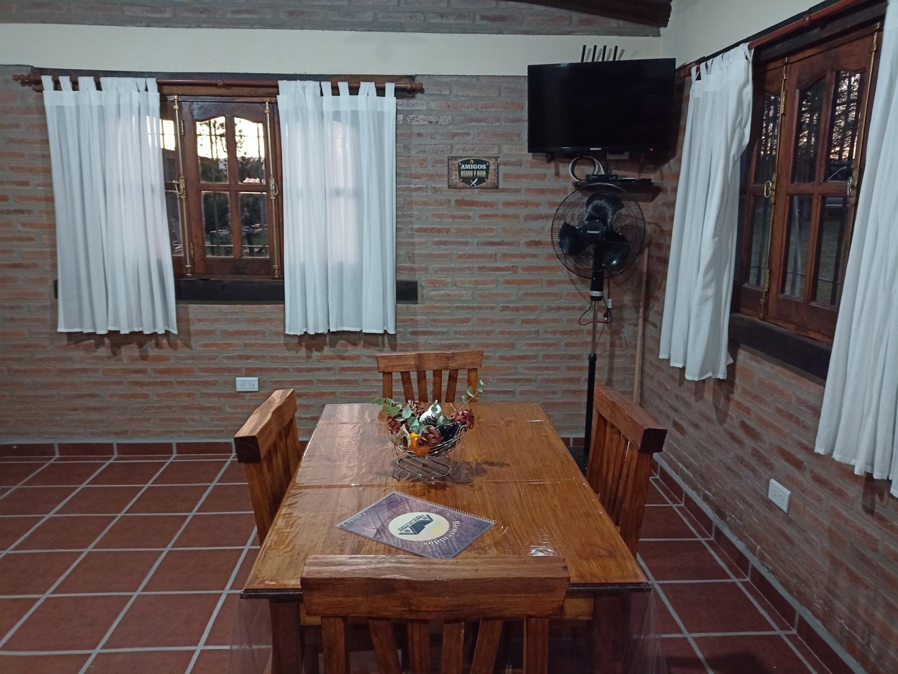 Cabañas los amigos Tala
