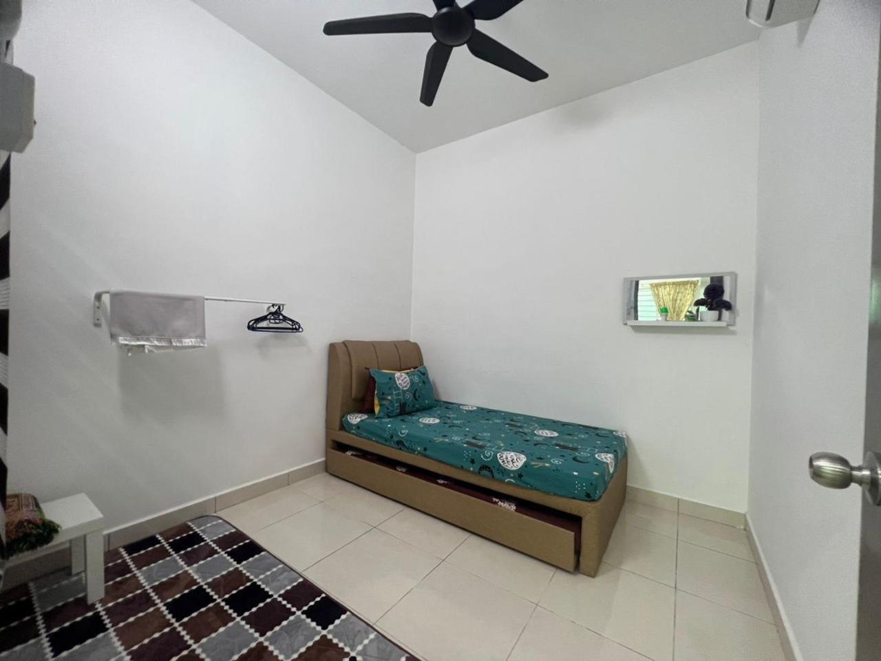 TheBreeze Paddy Home Semi-D setingkat 3 bilik airconds berhadapan Hospital Sultanah Bahiyah - parking luas photo 5