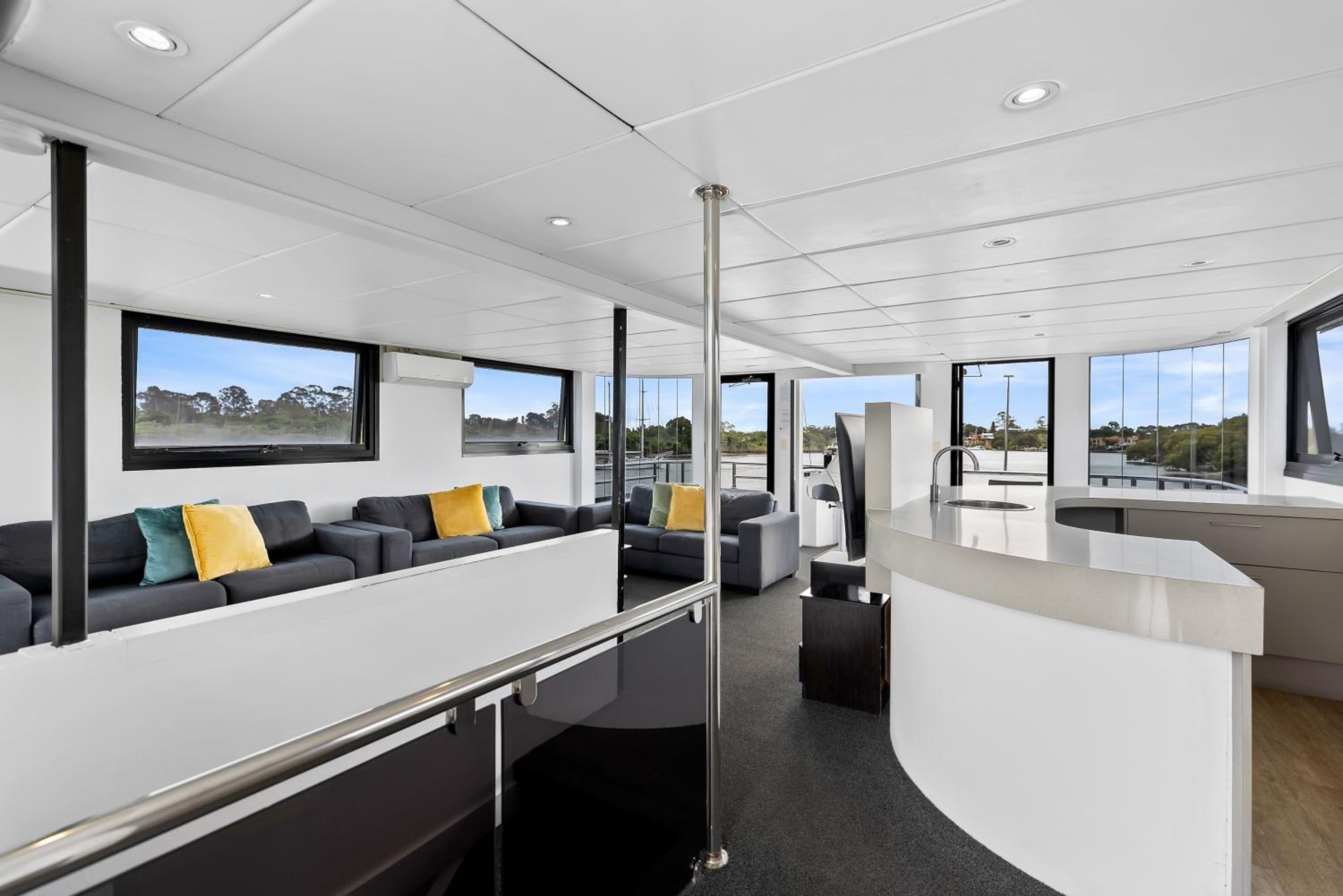Coomera Houseboats
