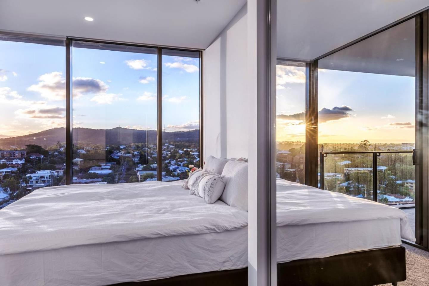 Brisbane Vacations - Modern APT in Toowong with Mountain View - Property Image 21