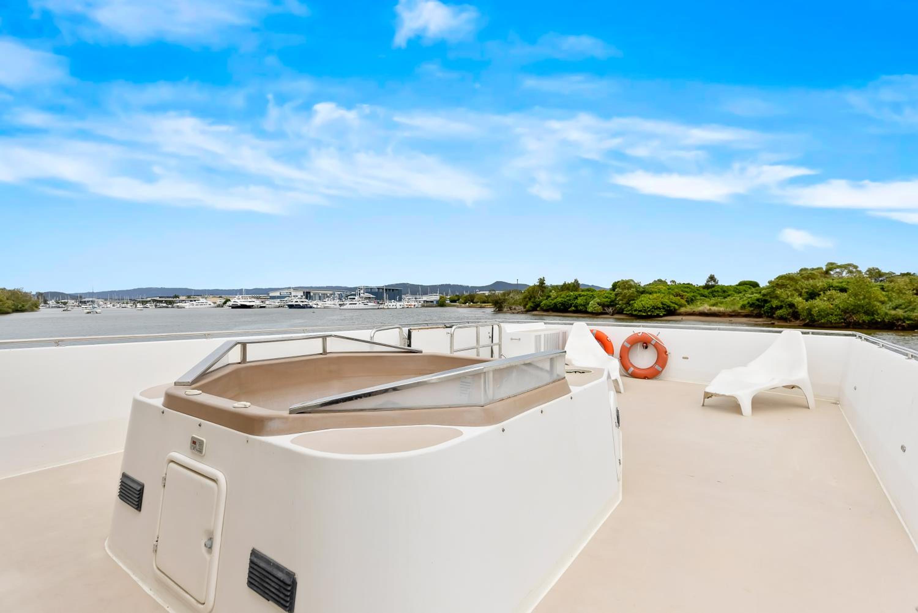 Coomera Houseboats