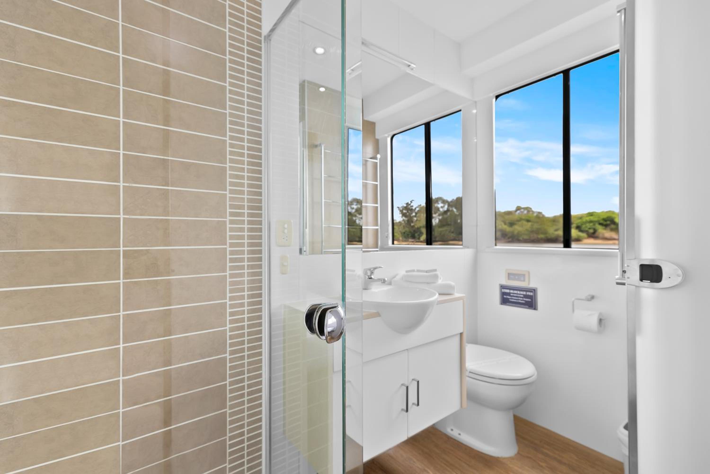 Coomera Houseboats