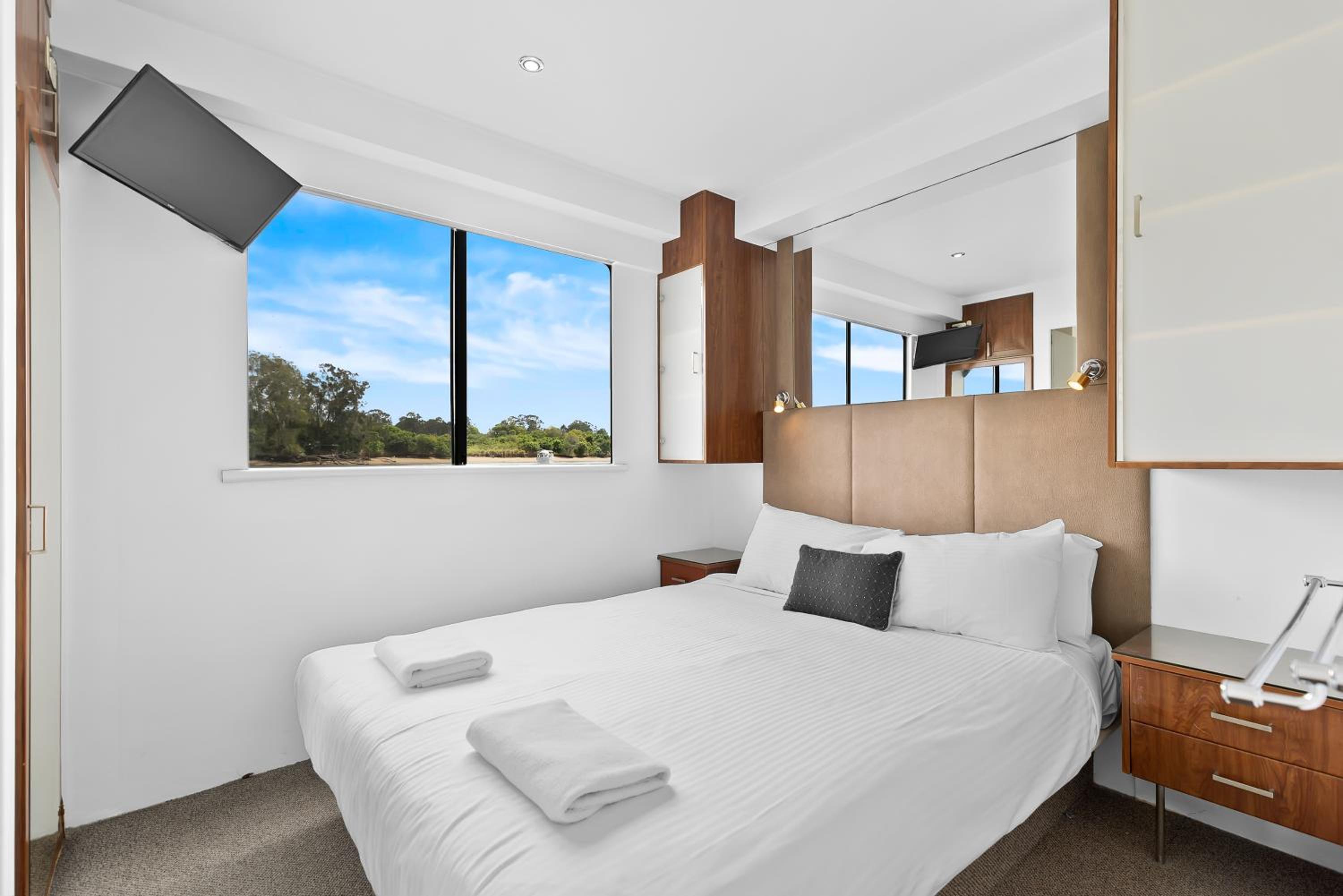 Coomera Houseboats