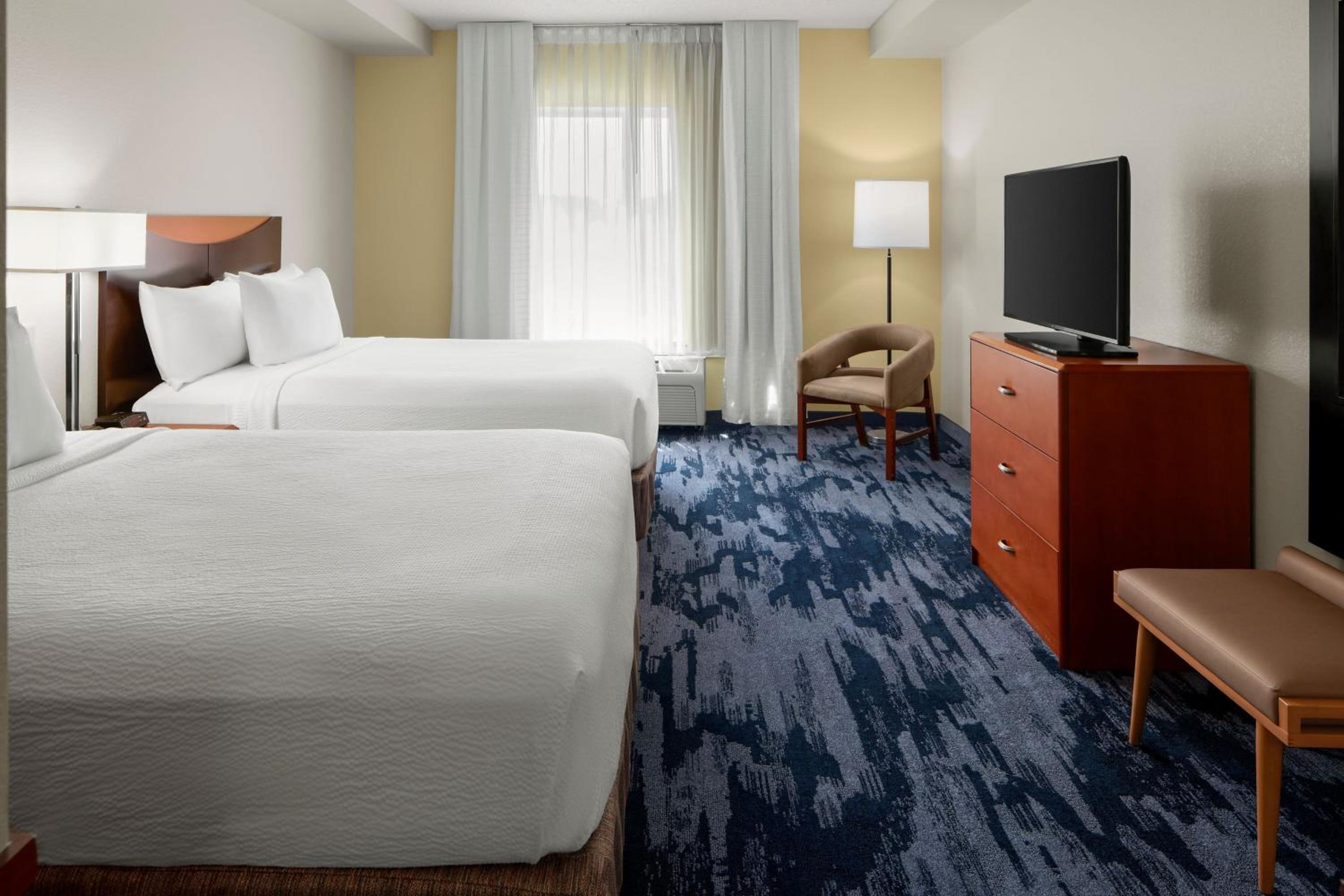Carlisle Vacations - Fairfield Inn  Suites by Marriott Carlisle - Property Image 6