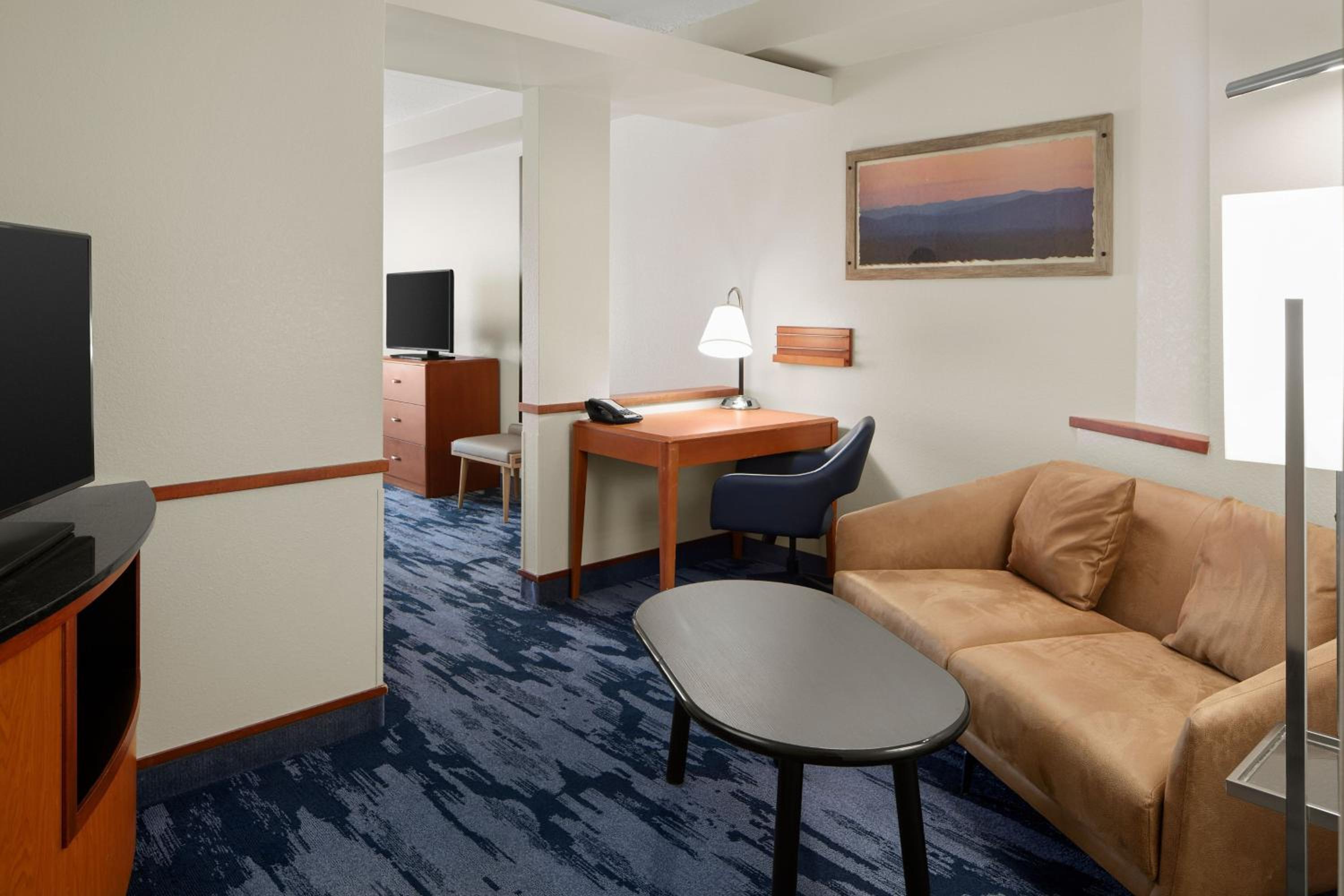 Carlisle Vacations - Fairfield Inn  Suites by Marriott Carlisle - Property Image 8