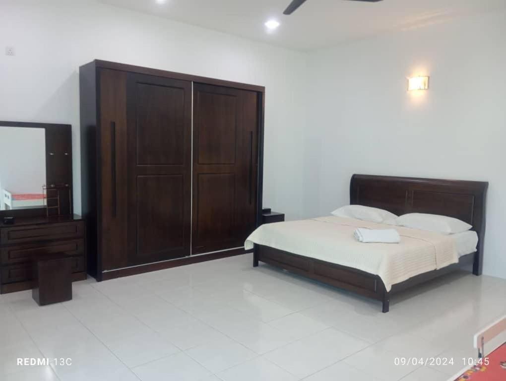 ReHeart Lovely home 4 rooms airconds with living hall aircond & free wifi photo 5
