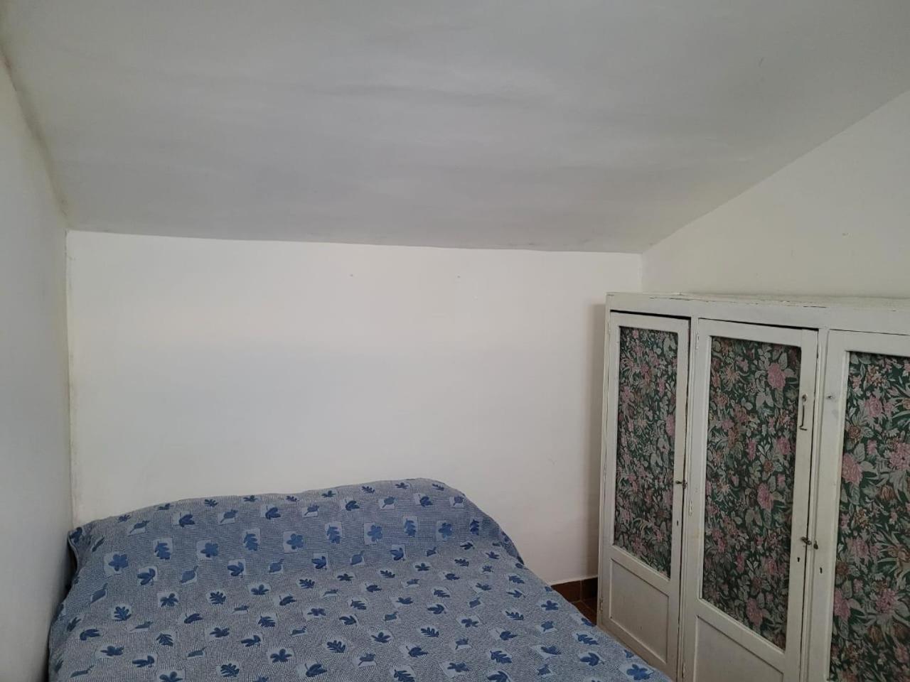 Casa Amarrilla