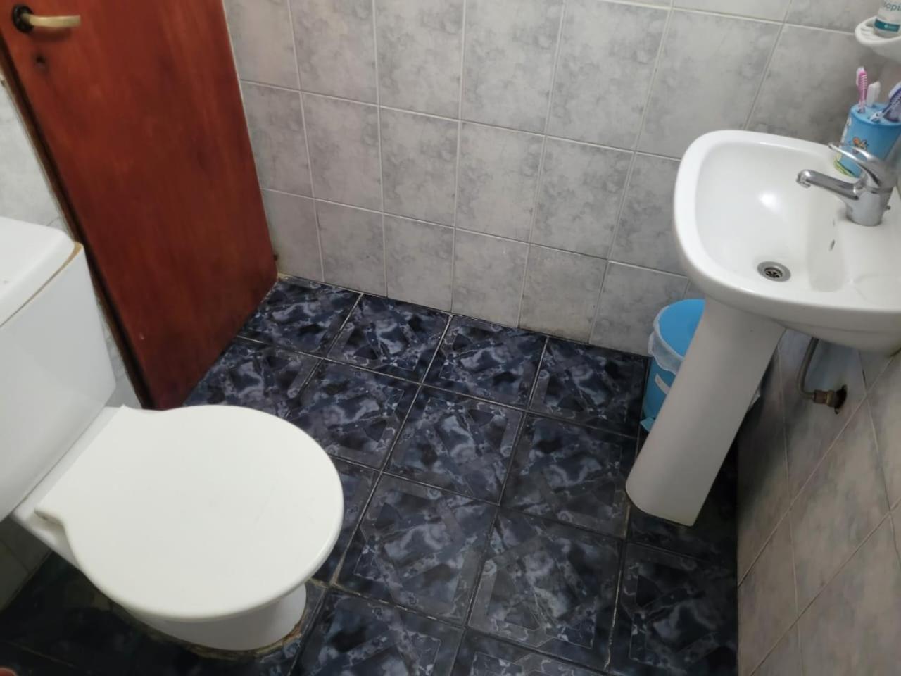 Casa Amarrilla