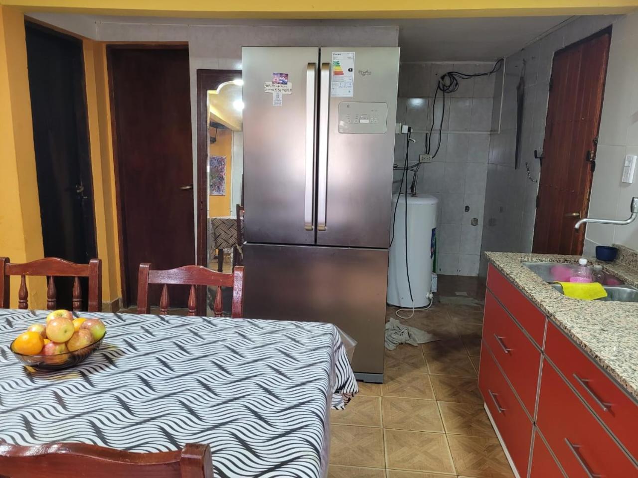 Casa Amarrilla