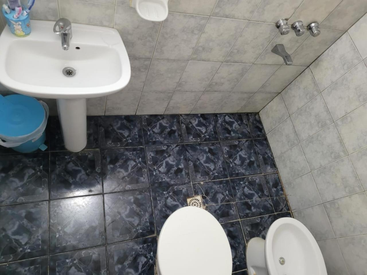 Casa Amarrilla