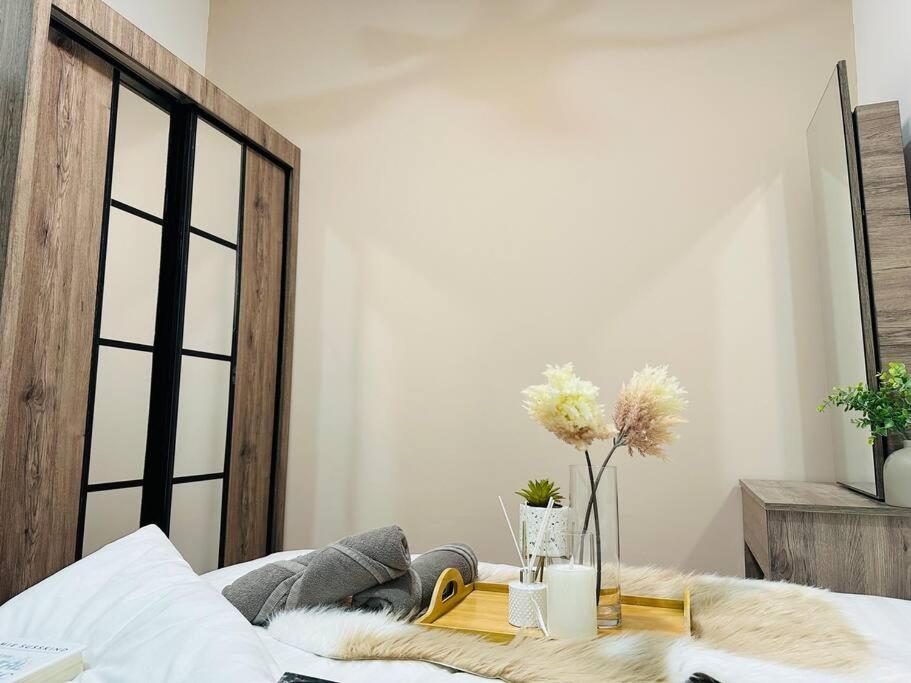 MVD41#Family Suite 8pax 3 Rooms M Vertica Velocity Mall Cheras IKEA Mytown Short Walk to MRT & LRT Maluri