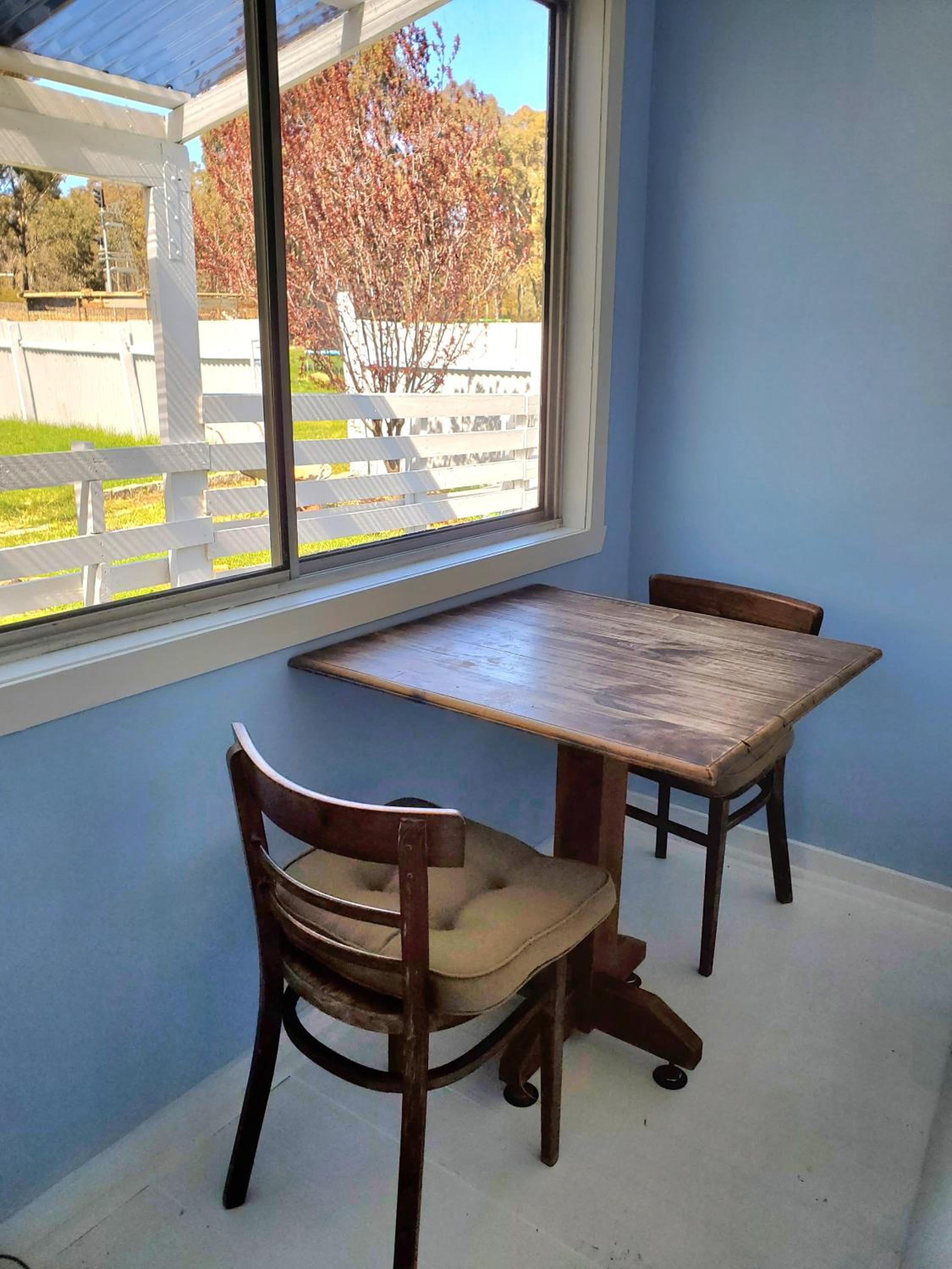 Cosy, historic and affordable entire cottage - 3 bedroom, 2 bathroom - 5kms from Castlemaine, 2kms from Calder