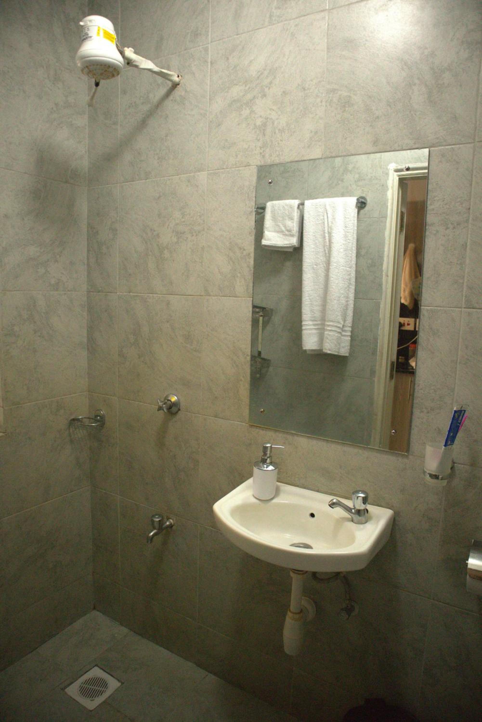 El Hogar III near Junction Mall view 5