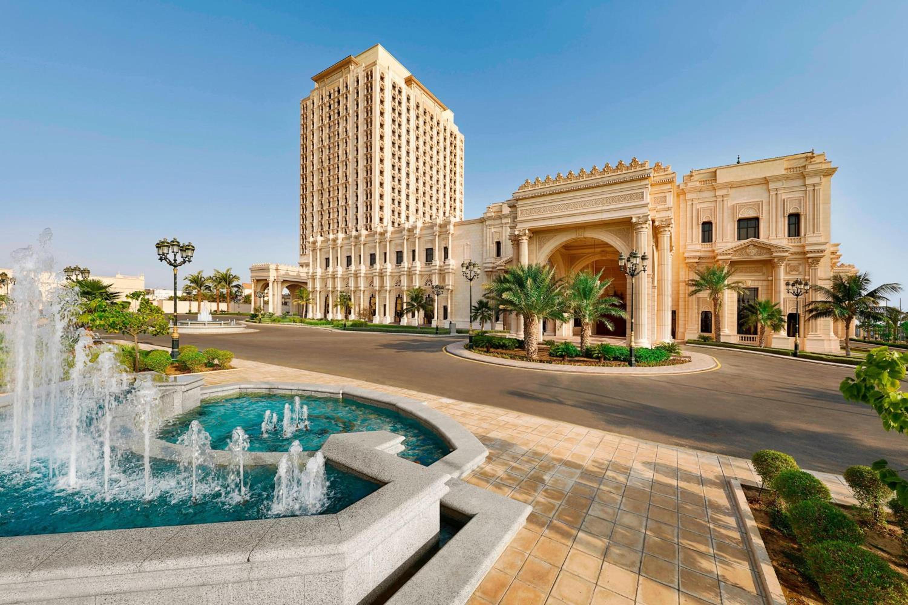 Hotel The Ritz-Carlton Jeddah - Image 1