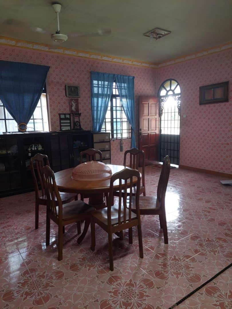 Rantau Panjang Homestay RP GreenView , BBQ , 8 pax , RPGV 3 bedrooms 4 extra beds photo 3