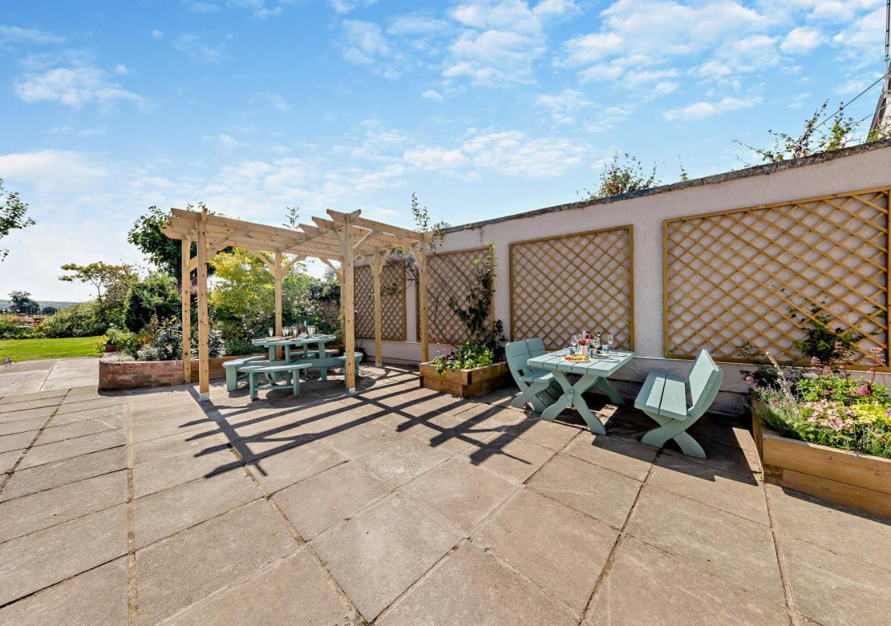 4 Bed in Ruthin oc-a29543