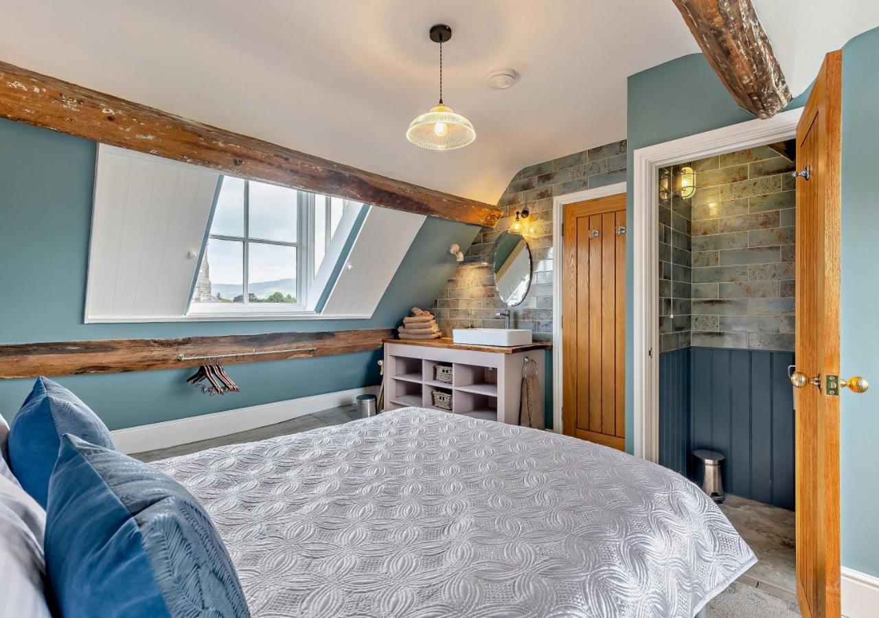 4 Bed in Ruthin oc-a29543