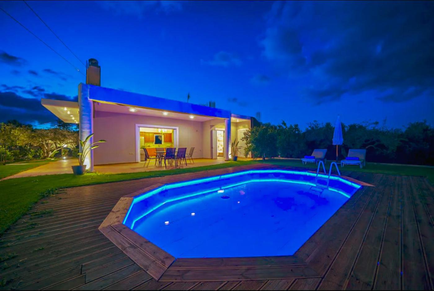 Hotel Villa Lima Pool & Jacuzzi Chania - Image 1