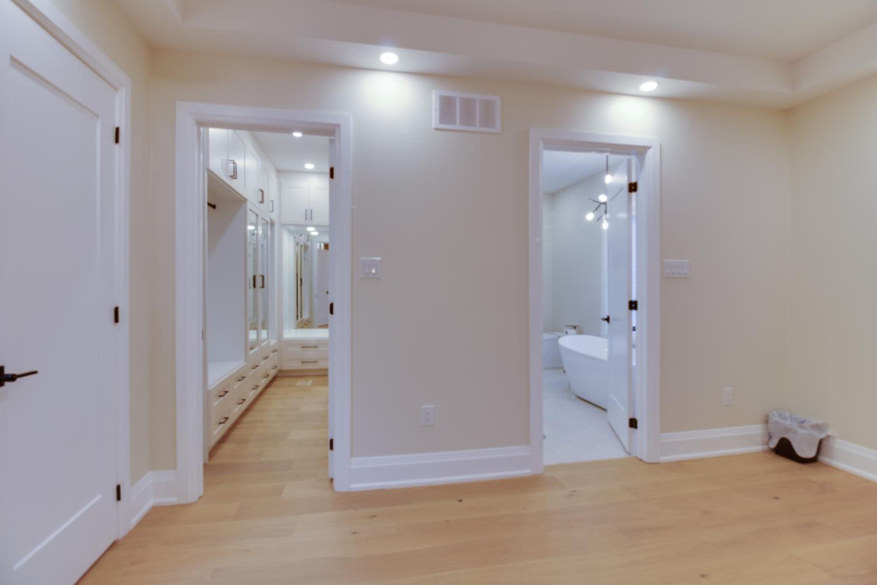 Luxury House In Scarborough