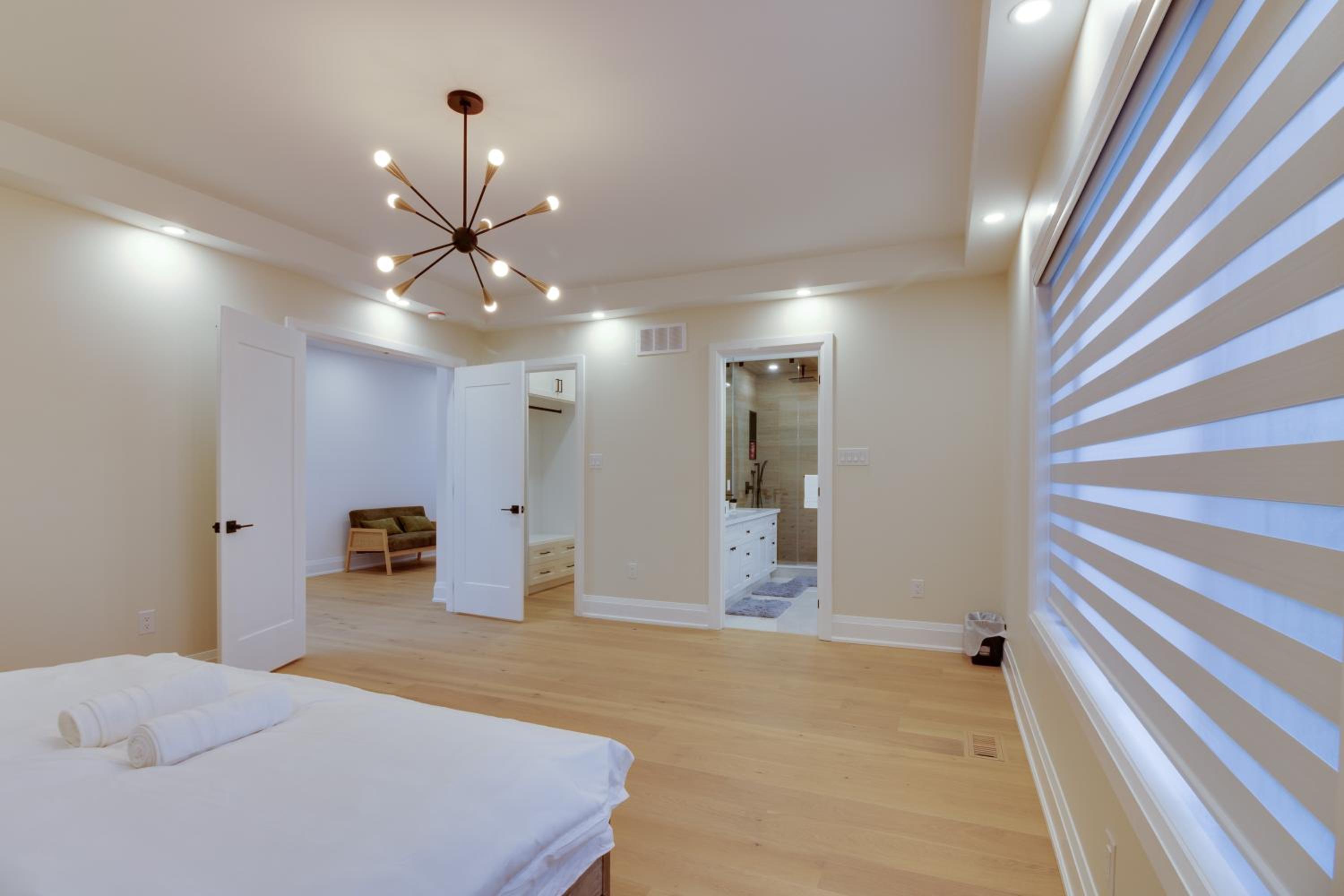 Luxury House In Scarborough