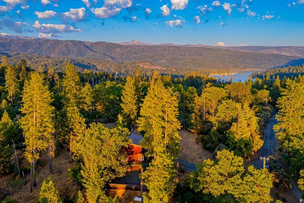 Sunset Summit Villa 2 min from Bass Lake
