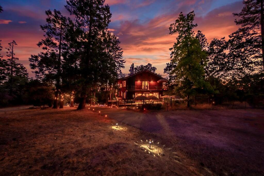 Sunset Summit Villa 2 min from Bass Lake