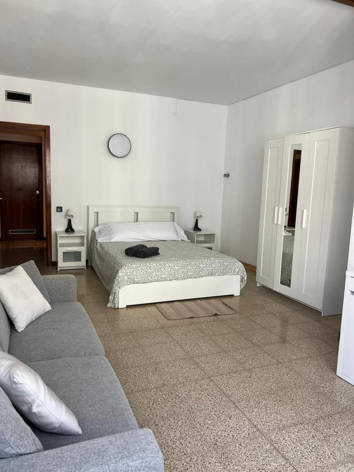 Habitacion privada en PISO COMPARTIDO Lepanto