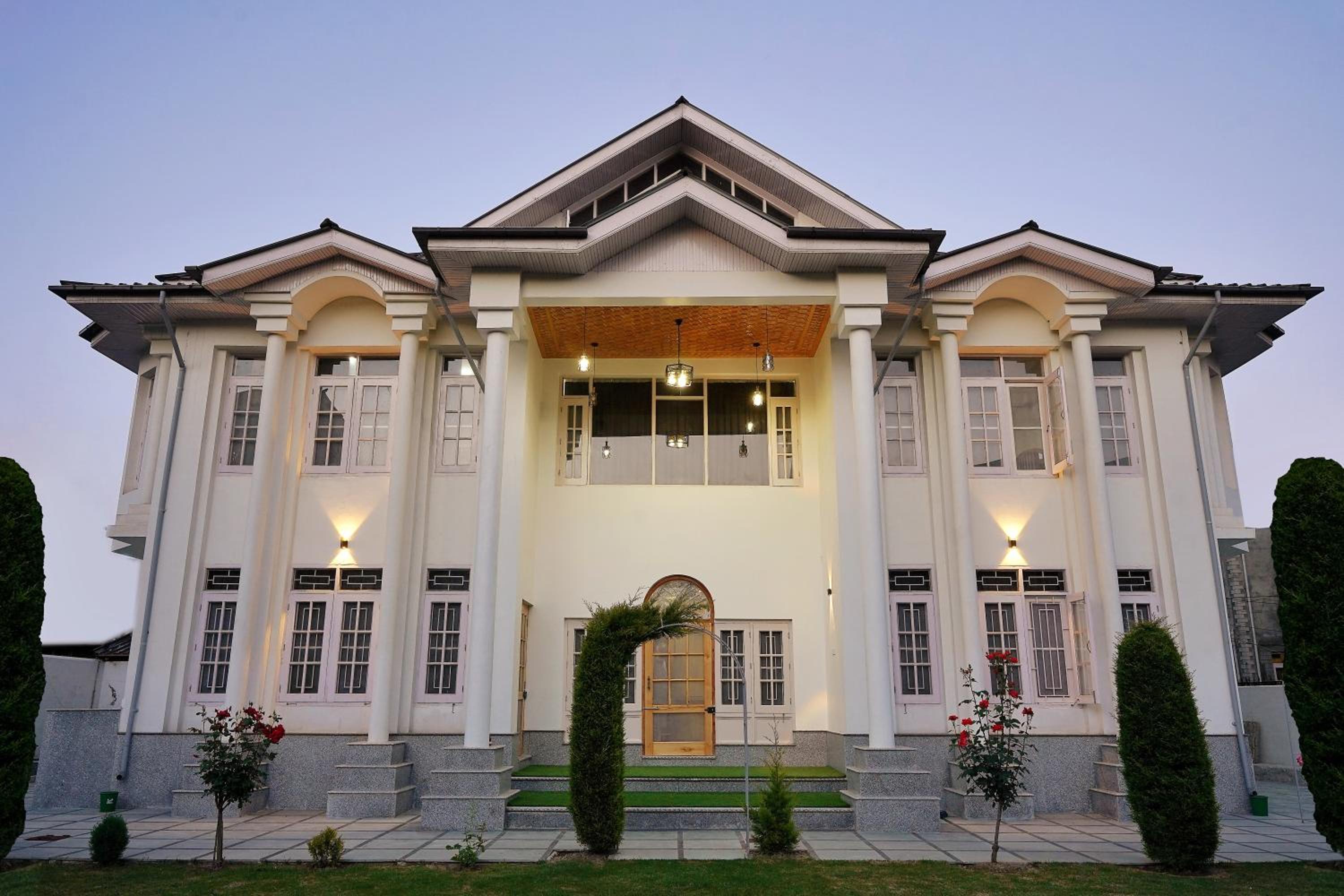 Villa Homey Inn , Srinagar -3 Kms from Dal Lake & City Centre Raj Bagh view 2