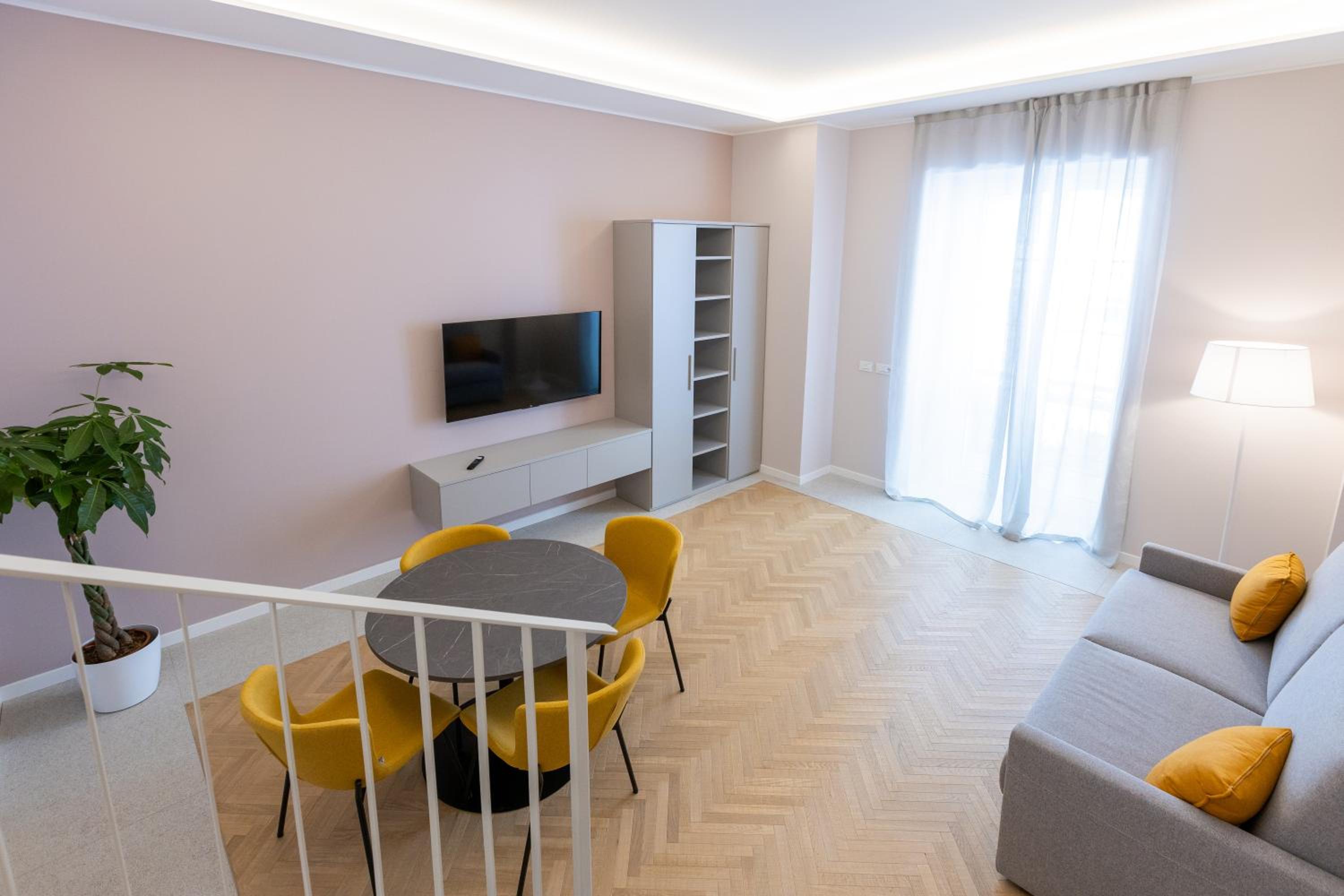 HOMEY I Teatro Romano Apartments