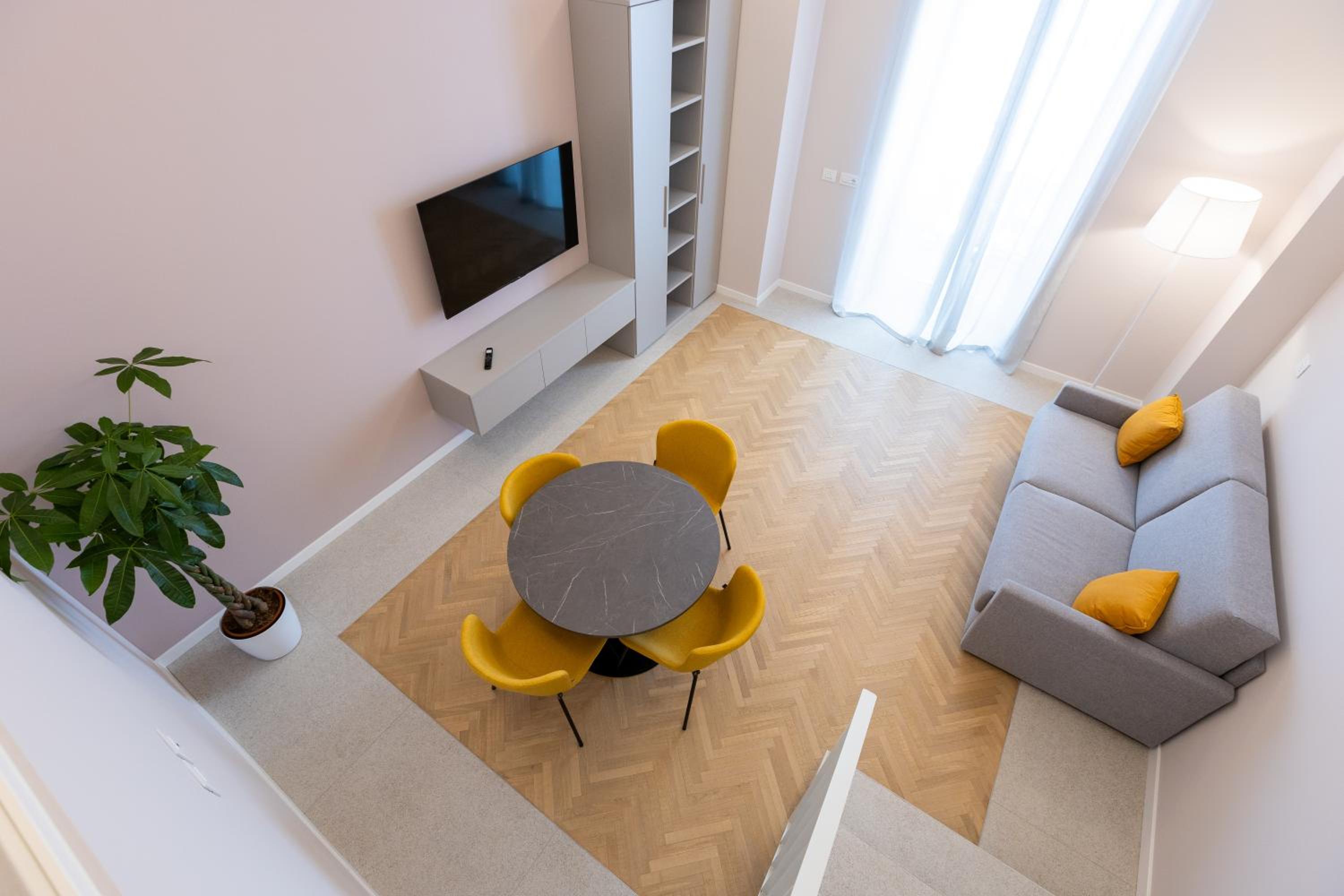 HOMEY I Teatro Romano Apartments