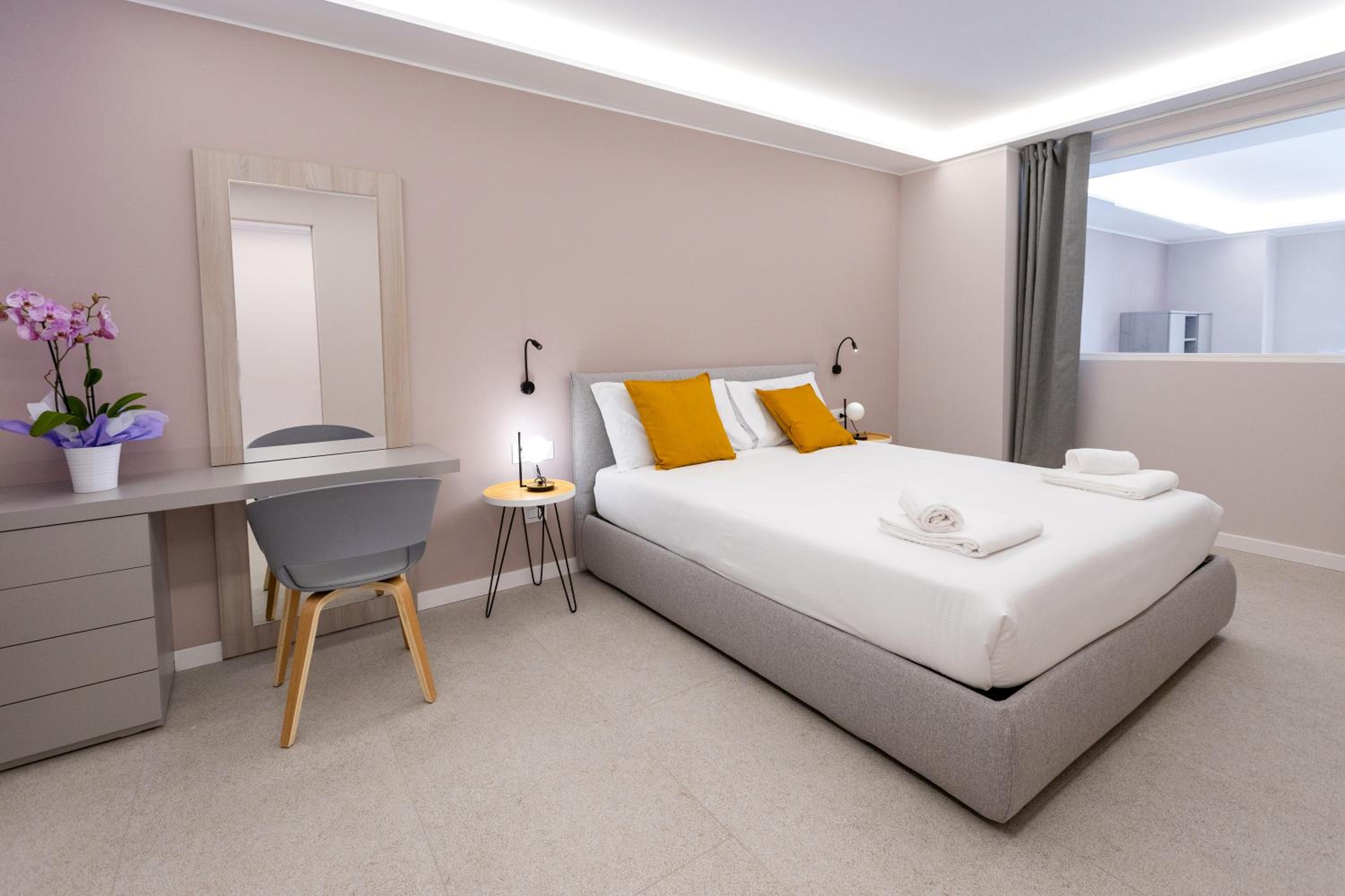 HOMEY I Teatro Romano Apartments