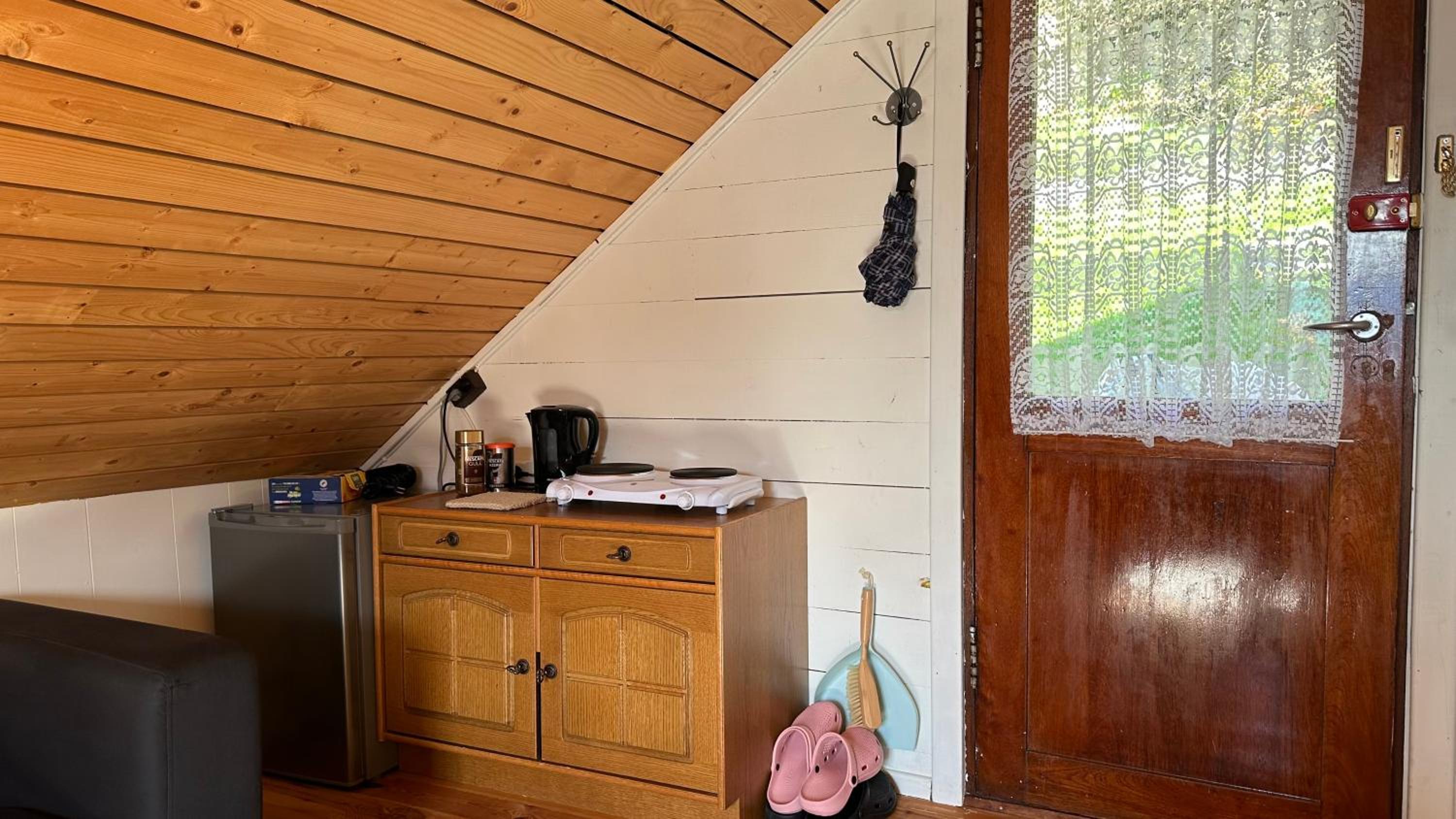 Cozy Cabin