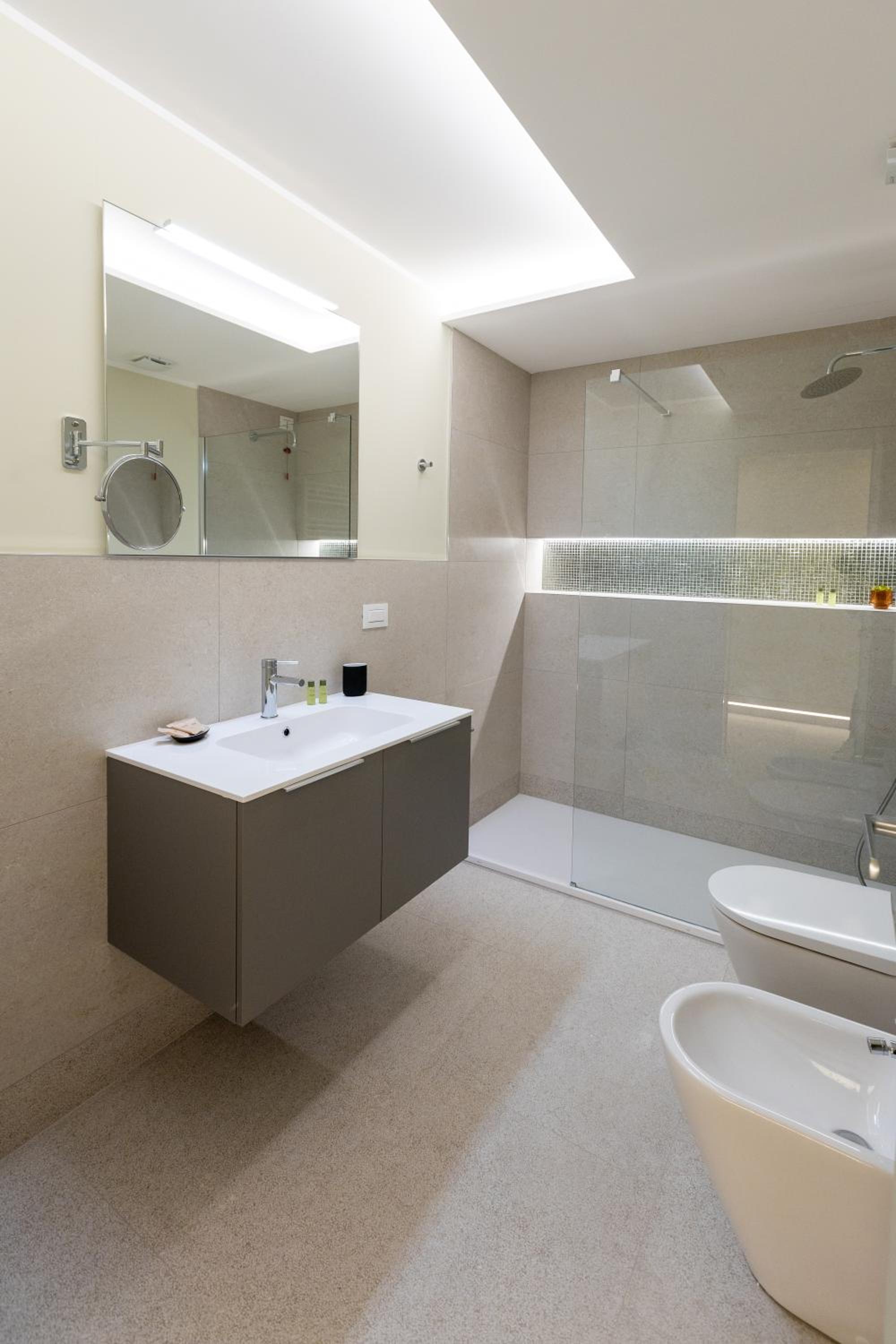 HOMEY I Teatro Romano Apartments