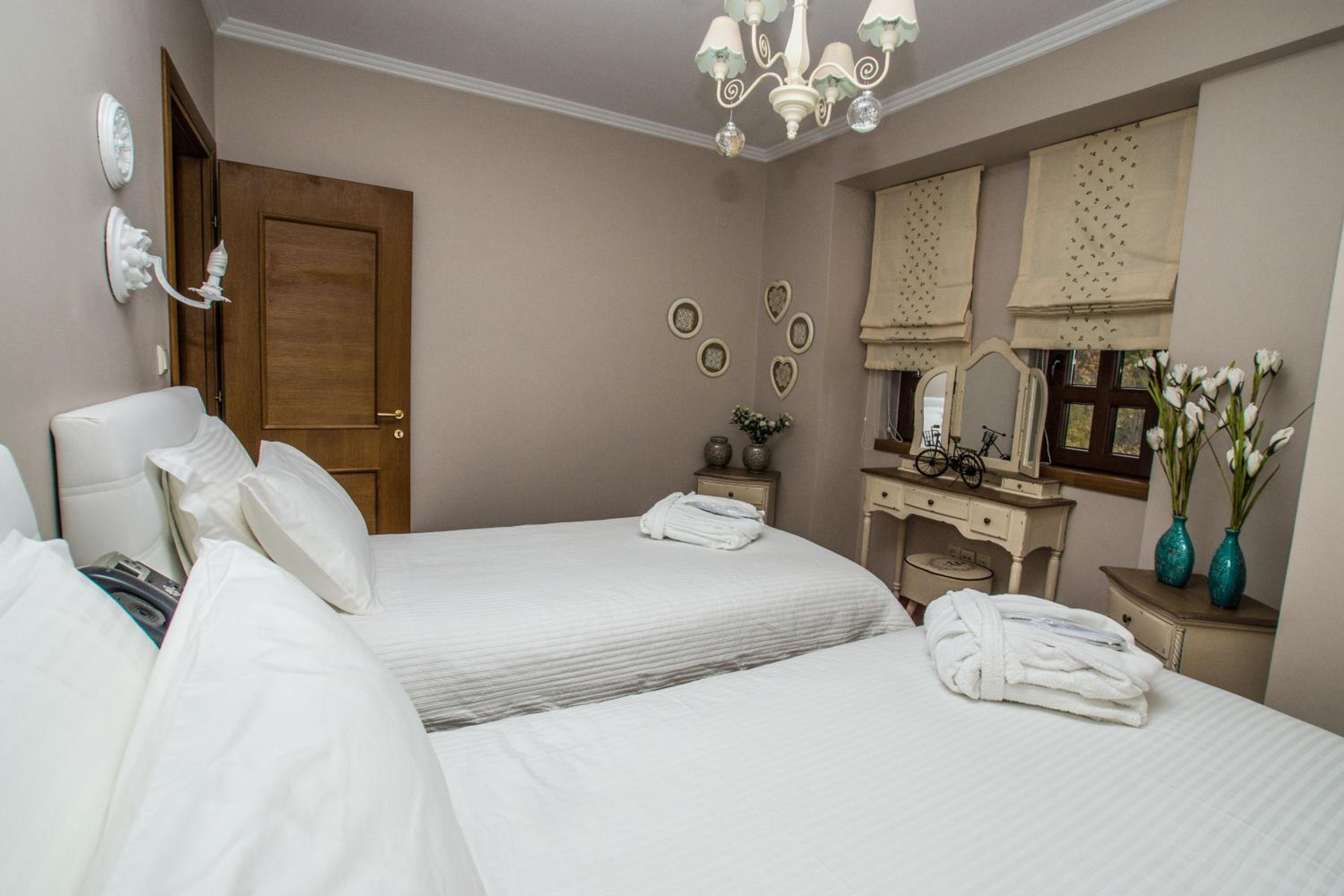 Evmorfes Villas, photo 17
