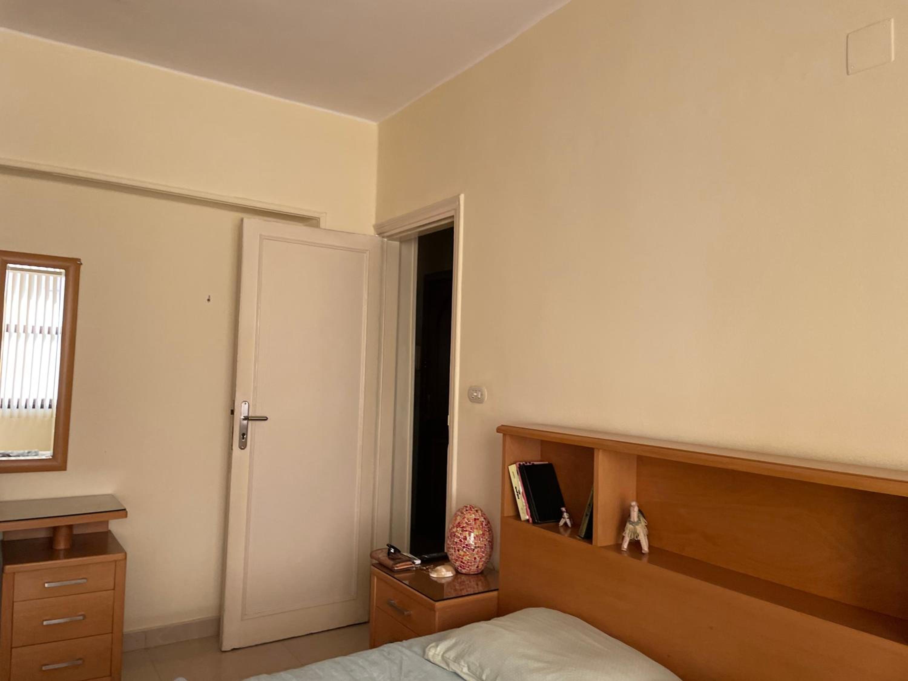 Garden view home-Female only