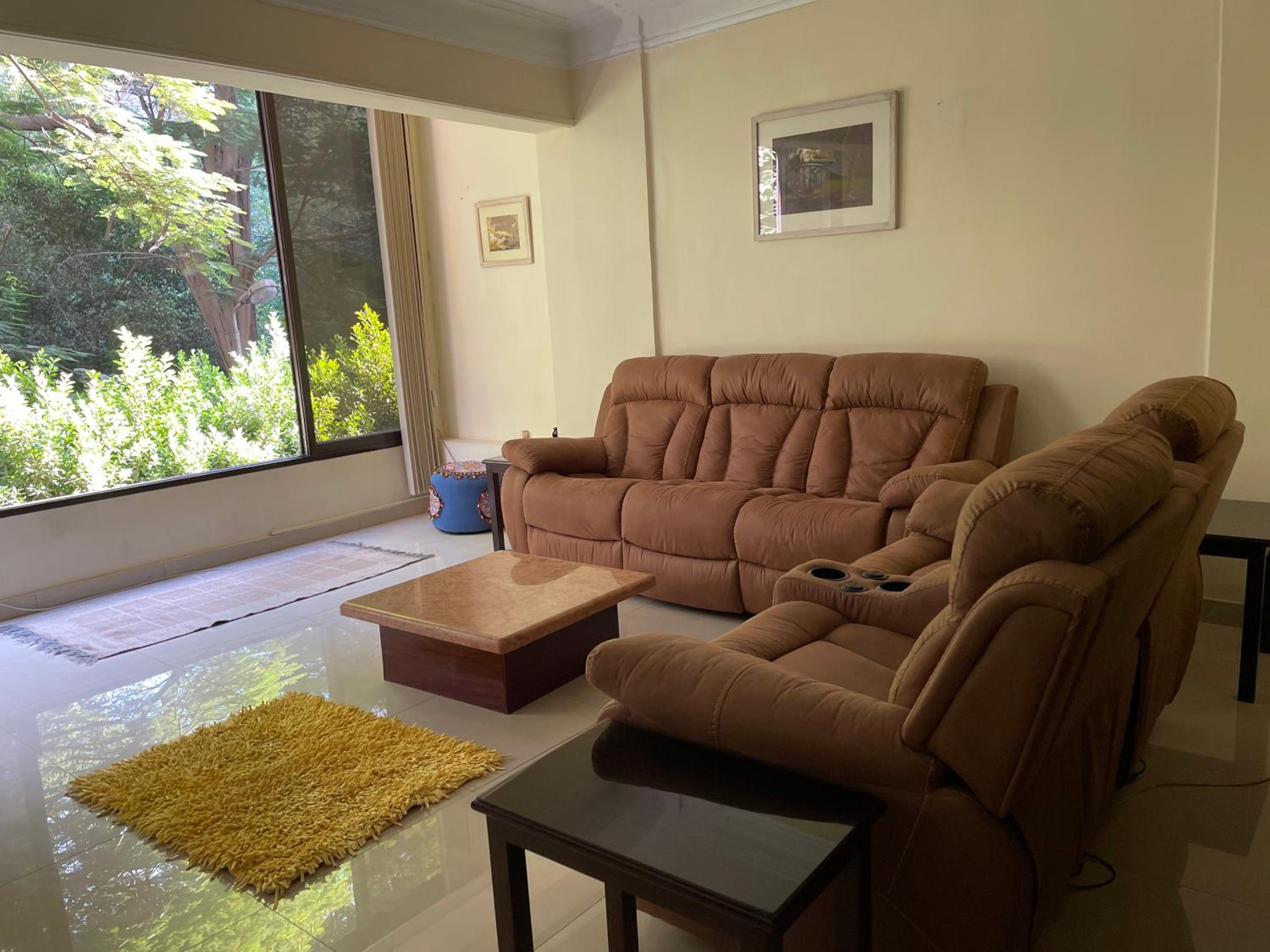 Garden view home-Female only