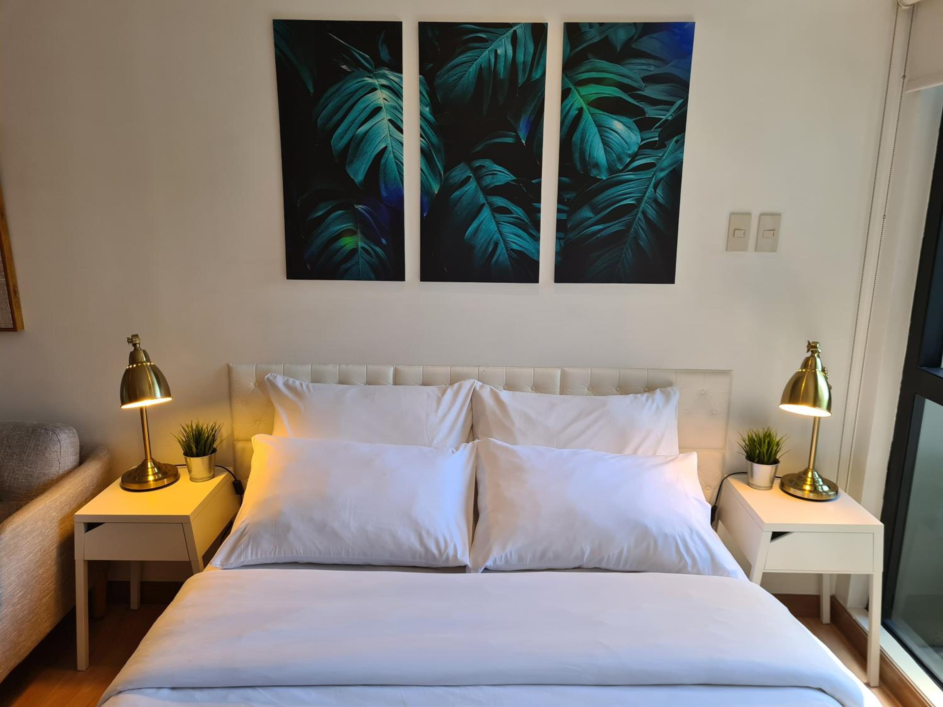 Scandi Inspired Studio in Knightsbridge, Makati view 3