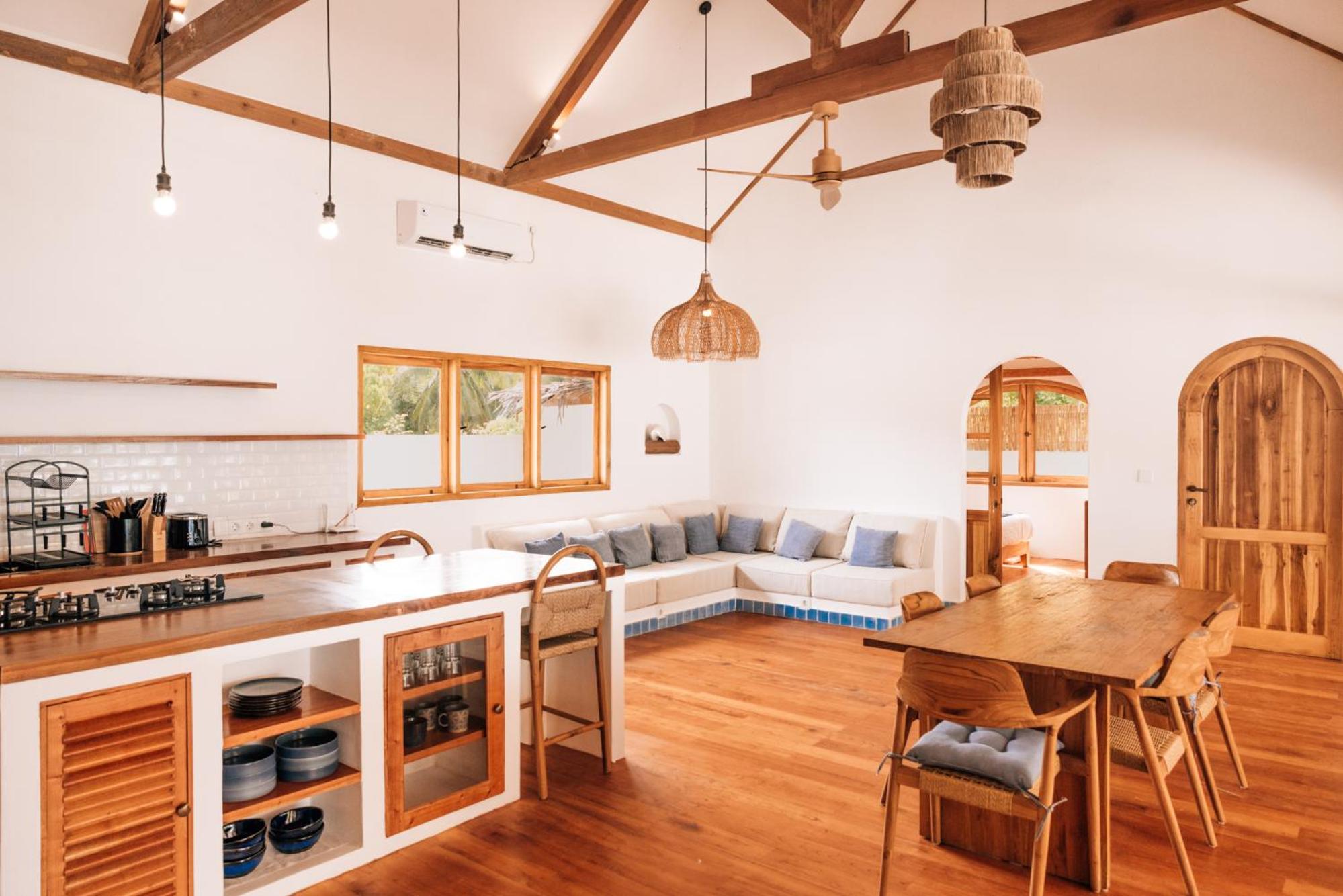 Kubu Pantai - Bela Sulu Villas view 4