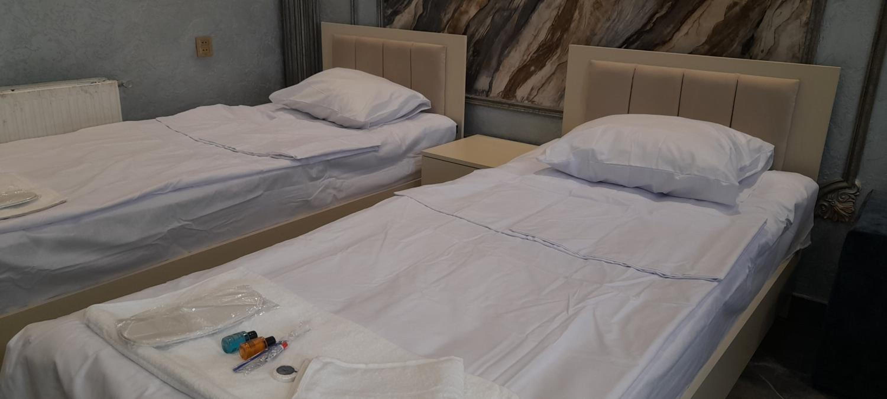 ECO Hotel & Hostel