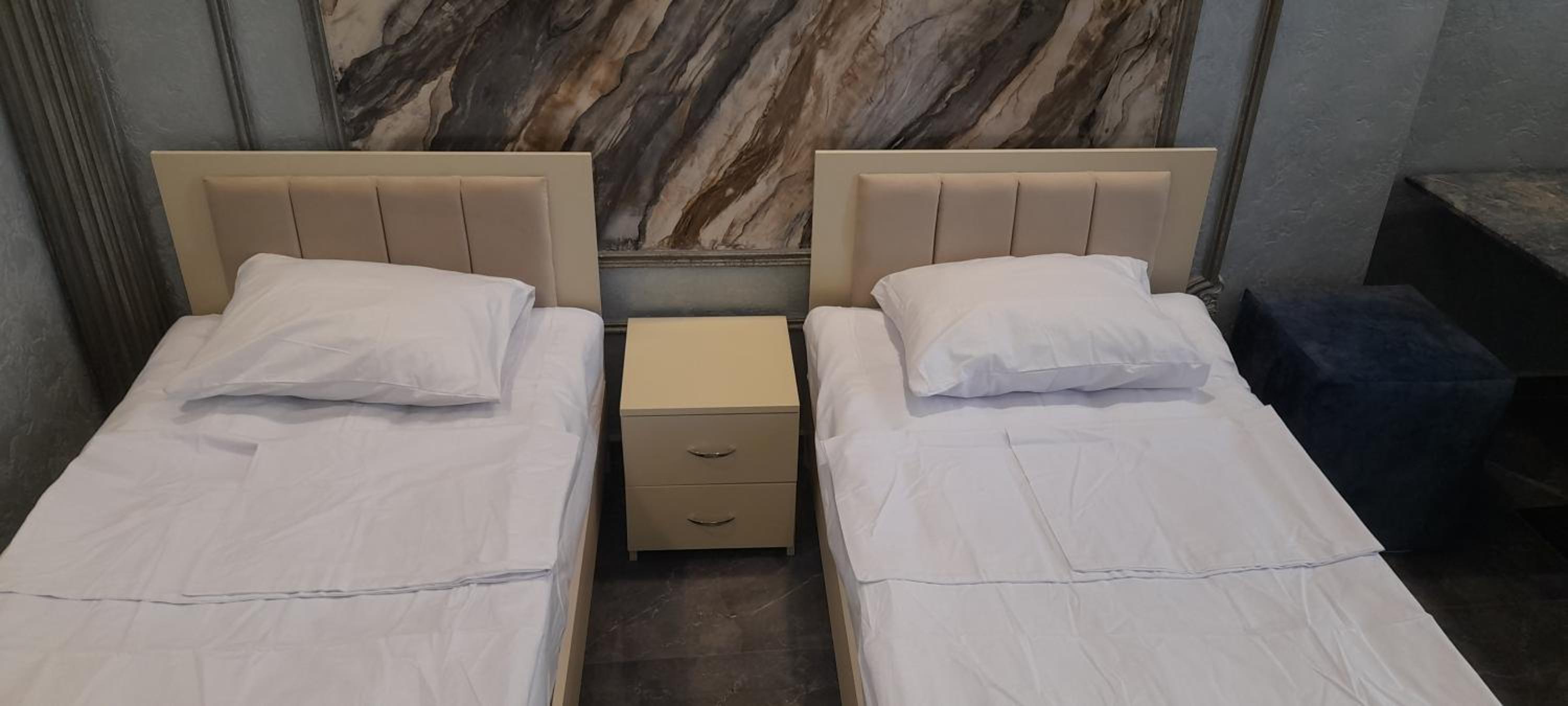 ECO Hotel & Hostel