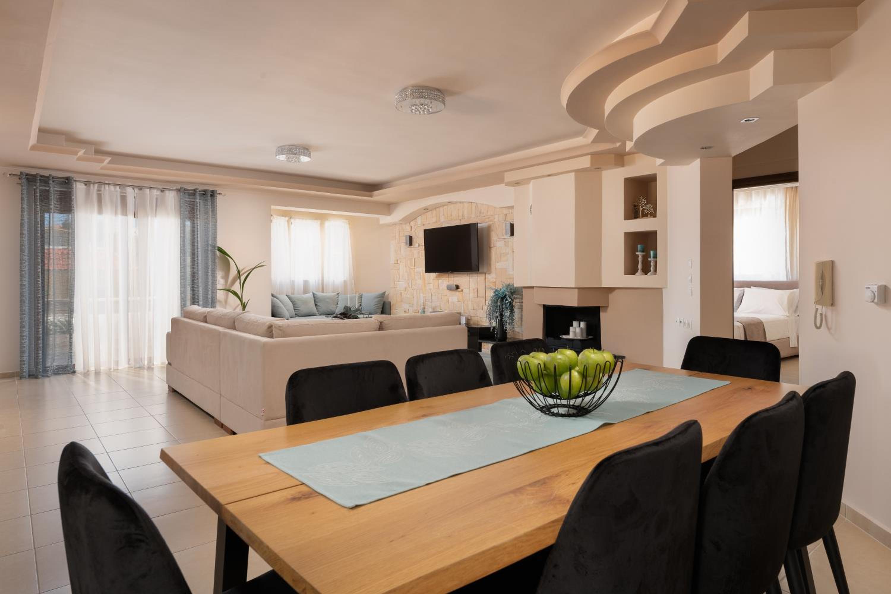 Amarilia House