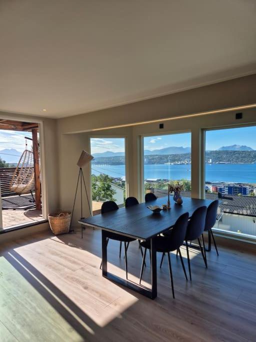 Villa with amazing view! Free Parking view 5