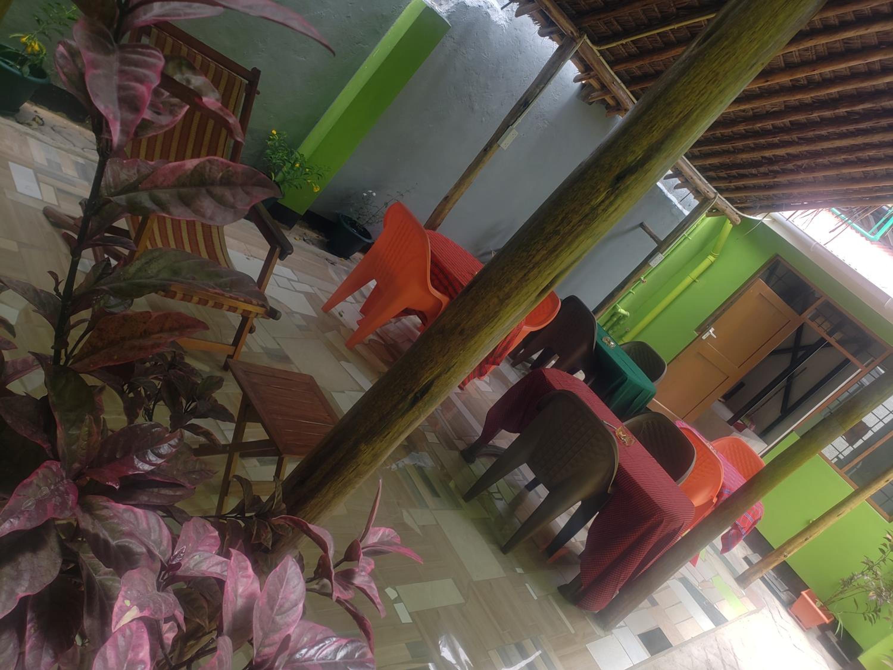 L&j modern backpackers BnB