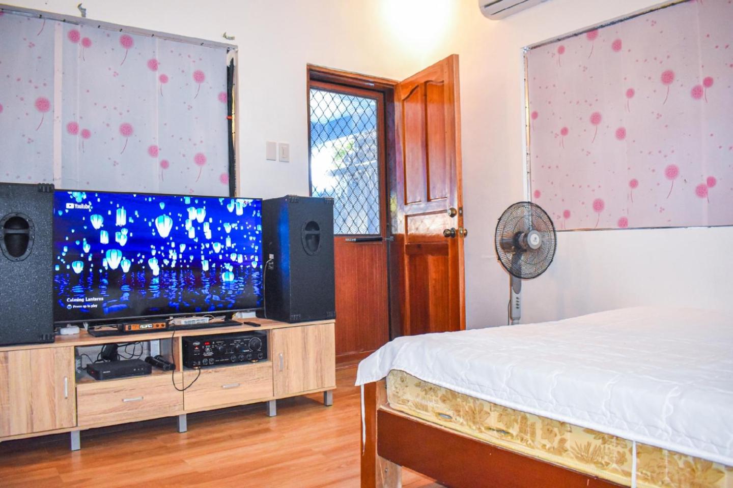 Casa de Madera The Wooden House Staycation Transient and Private Resort