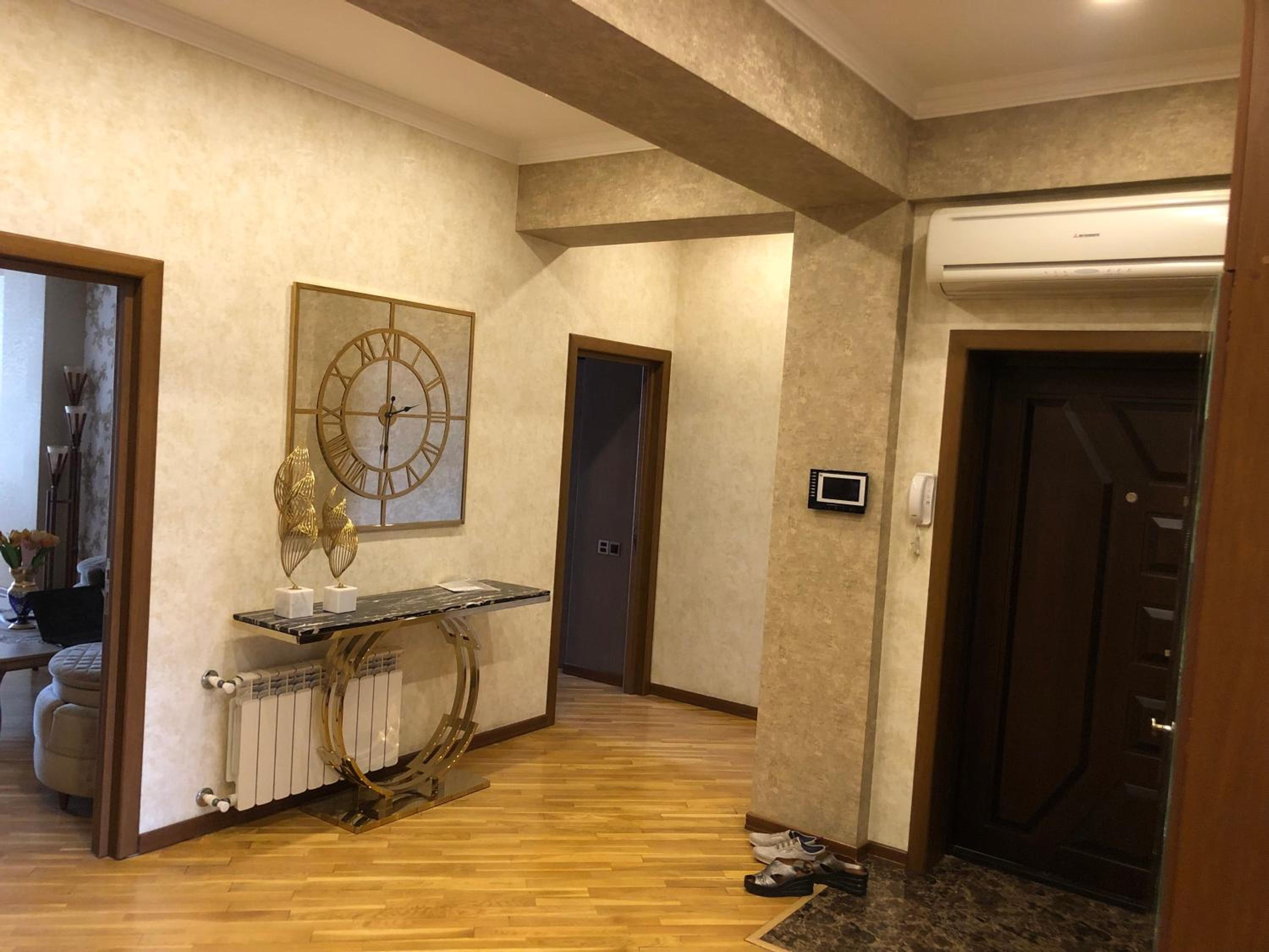 RCm APARTMENT