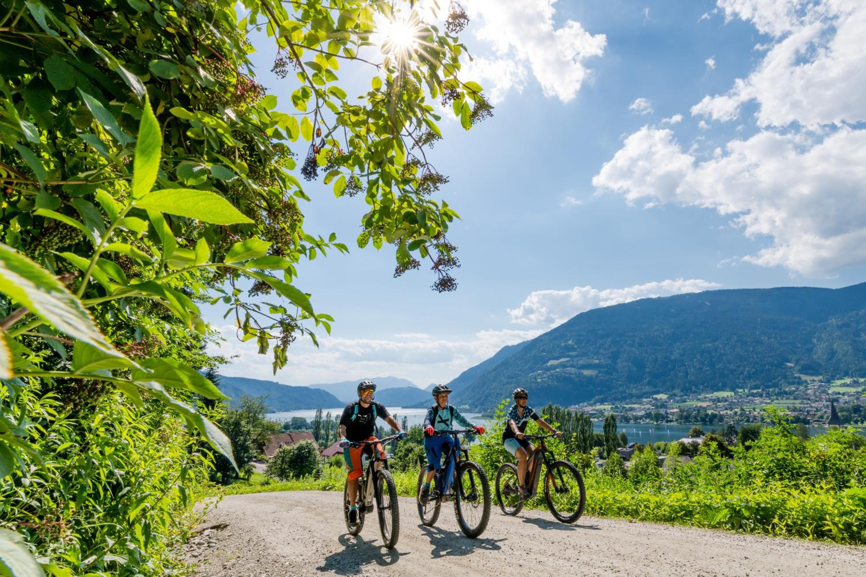Burgblick Villach Haus FUX-immo, 10min zum Skifahren, 10 min zum See, rundherum Wandern und Radeln